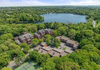 241 Perkins St, Boston, Massachusetts 02130, 2 Bedrooms Bedrooms, 6 Rooms Rooms,3 BathroomsBathrooms,Residential,For Sale,Cabot Estate,Perkins St,73335019