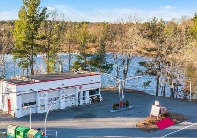 525 Main, Holden, Massachusetts 01520, 3 Rooms Rooms,0.5 BathroomBathrooms,Commercial Sale,For Sale,Main,73335406