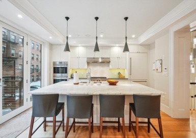 196 West Springfield St, Boston, Massachusetts 02118, 3 Bedrooms Bedrooms, 6 Rooms Rooms,3.5 BathroomsBathrooms,Residential,For Sale,West Springfield St,73335772
