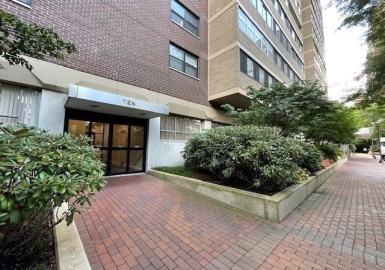 10 Hawthorne Place, Boston, Massachusetts 02114, ,Commercial Lease,For Rent,Hawthorne Place,73283830