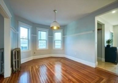 17 Mount Ida Road, Boston, Massachusetts 02122, 3 Bedrooms Bedrooms, 6 Rooms Rooms,1 BathroomBathrooms,Residential Lease,For Rent,Mount Ida Road,73340344