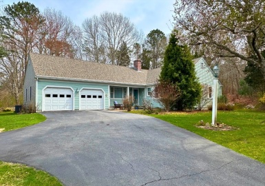 9 Coach Ln, Sandwich, Massachusetts 02563, 3 Bedrooms Bedrooms, 6 Rooms Rooms,2 BathroomsBathrooms,Residential,For Sale,Coach Ln,73340213
