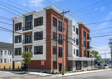 523 2nd St, Everett, Massachusetts 02149, 2 Bedrooms Bedrooms, 4 Rooms Rooms,2 BathroomsBathrooms,Residential,For Sale,2nd St,73340312