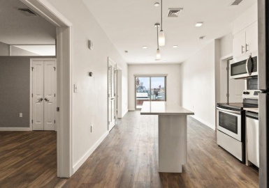 10 Essex St., Cambridge, Massachusetts 02139, 2 Bedrooms Bedrooms, 5 Rooms Rooms,1 BathroomBathrooms,Residential Lease,For Rent,Essex St.,73340482