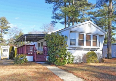 103 Castle Drive, Wareham, Massachusetts 02576, 2 Bedrooms Bedrooms, 5 Rooms Rooms,1 BathroomBathrooms,Residential,For Sale,Castle Drive,73340624