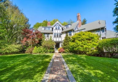 469 Walnut St, Brookline, Massachusetts 02445, 7 Bedrooms Bedrooms, 14 Rooms Rooms,4 BathroomsBathrooms,Residential,For Sale,Walnut St,73340566