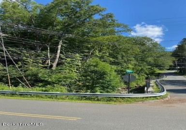 0 River Road, Monroe, Massachusetts 01350, ,Land,For Sale,River Road,73340901