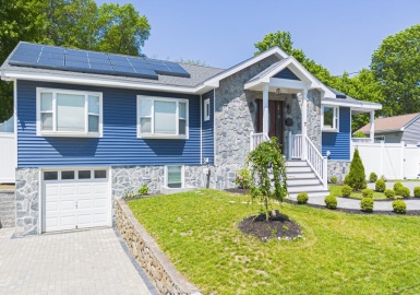 11 Bacon Dr, Saugus, Massachusetts 01906, 5 Bedrooms Bedrooms, 6 Rooms Rooms,3 BathroomsBathrooms,Residential,For Sale,Bacon Dr,73340839