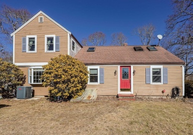 20 Sunset Ter, Barnstable, Massachusetts 02601, 3 Bedrooms Bedrooms, 8 Rooms Rooms,1 BathroomBathrooms,Residential,For Sale,Sunset Ter,73341113