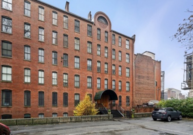 40 Isabella Street, Boston, Massachusetts 02116, 2 Bedrooms Bedrooms, 5 Rooms Rooms,2 BathroomsBathrooms,Residential,For Sale,Isabella Street,73341908