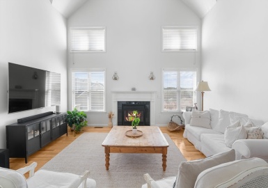 86 Fairway Dr, Dartmouth, Massachusetts 02747, 3 Bedrooms Bedrooms, 6 Rooms Rooms,2.5 BathroomsBathrooms,Residential,For Sale,Fairway Dr,73342997