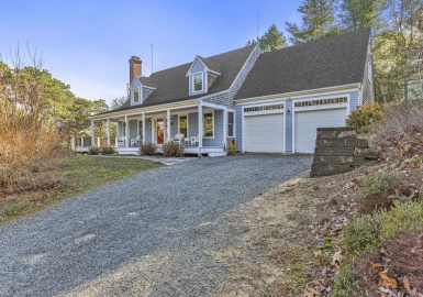 70 Lantern Lane, Chatham, Massachusetts 02633, 3 Bedrooms Bedrooms, 9 Rooms Rooms,2.5 BathroomsBathrooms,Residential,For Sale,Lantern Lane,73343215