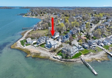 2 Beach Ln, Hingham, Massachusetts 02043, 5 Bedrooms Bedrooms, 11 Rooms Rooms,5 BathroomsBathrooms,Residential,For Sale,Beach Ln,73343852