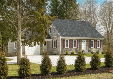 64 Old Harbor Rd, Westport, Massachusetts 02790, 3 Bedrooms Bedrooms, 7 Rooms Rooms,1.5 BathroomsBathrooms,Residential,For Sale,Old Harbor Rd,73348217