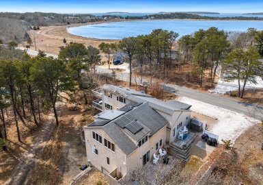 345 Cove Rd, Wellfleet, Massachusetts 02667, 4 Bedrooms Bedrooms, 8 Rooms Rooms,3.5 BathroomsBathrooms,Residential,For Sale,Cove Rd,73348520