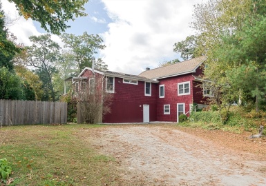 19 Black Point Rd, Webster, Massachusetts 01570, 4 Bedrooms Bedrooms, 12 Rooms Rooms,1 BathroomBathrooms,Residential,For Sale,Black Point Rd,73348610