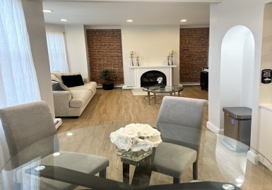 390 Riverway, Boston, Massachusetts 02115, 2 Bedrooms Bedrooms, 4 Rooms Rooms,1 BathroomBathrooms,Residential,For Sale,Riverway,73353227