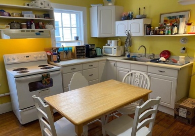 101 Fayerweather, Cambridge, Massachusetts 02138, 3 Bedrooms Bedrooms, 5 Rooms Rooms,1 BathroomBathrooms,Residential Lease,For Rent,Fayerweather,73355784