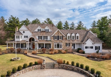 3 Stone Bridge Lane, Milton, Massachusetts 02186, 6 Bedrooms Bedrooms, 20 Rooms Rooms,5 BathroomsBathrooms,Residential,For Sale,Stone Bridge Lane,73355692