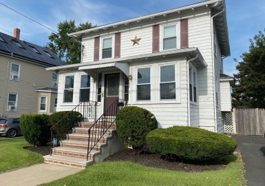 40 Bellvale St., Malden, Massachusetts 02148, 3 Bedrooms Bedrooms, 6 Rooms Rooms,1 BathroomBathrooms,Residential Lease,For Rent,Bellvale St.,73356483