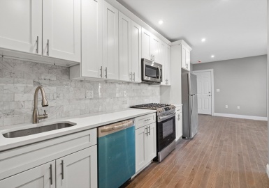 17 Spring Garden, Boston, Massachusetts 02125, 2 Bedrooms Bedrooms, 5 Rooms Rooms,1 BathroomBathrooms,Residential Lease,For Rent,Spring Garden,73356676