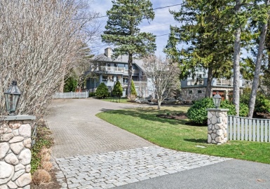 244 Ocean Avenue, Marblehead, Massachusetts 01945, 4 Bedrooms Bedrooms, 12 Rooms Rooms,5.5 BathroomsBathrooms,Residential,For Sale,Ocean Avenue,73356553