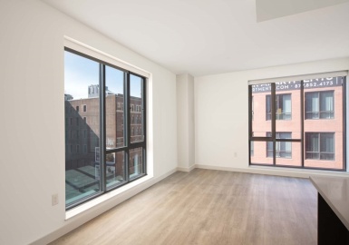 1 Canal St., Boston, Massachusetts 02114, 2 Bedrooms Bedrooms, 4 Rooms Rooms,2 BathroomsBathrooms,Residential Lease,For Rent,Canal St.,73357232