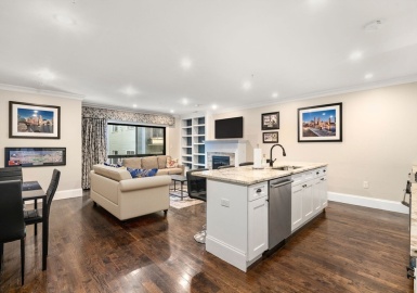 215 Athens St, Boston, Massachusetts 02127, 2 Bedrooms Bedrooms, 3 Rooms Rooms,2 BathroomsBathrooms,Residential,For Sale,Athens St,73357377