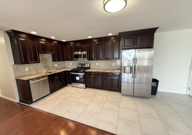 117-119 Library Street, Chelsea, Massachusetts 02150, 3 Bedrooms Bedrooms, 5 Rooms Rooms,1 BathroomBathrooms,Residential Lease,For Rent,Library Street,73357996