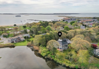 20 Stanley Place, Barnstable, Massachusetts 02601, 5 Bedrooms Bedrooms, 9 Rooms Rooms,5.5 BathroomsBathrooms,Residential,For Sale,Stanley Place,73357026