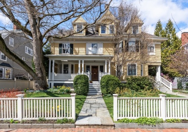 57 Brewster Street, Cambridge, Massachusetts 02138, 6 Bedrooms Bedrooms, 15 Rooms Rooms,4.5 BathroomsBathrooms,Residential,For Sale,Brewster Street,73358031