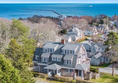35 Grayton Ave, Barnstable, Massachusetts 02647, 8 Bedrooms Bedrooms, 13 Rooms Rooms,4 BathroomsBathrooms,Residential,For Sale,Grayton Ave,73359005