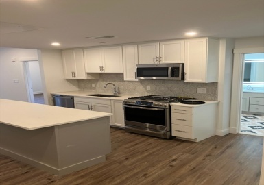 61 County St, Dover, Massachusetts 02030, 1 Bedroom Bedrooms, 4 Rooms Rooms,1 BathroomBathrooms,Residential Lease,For Rent,County St,73359408