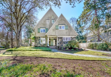 23 Jefferson Road, Winchester, Massachusetts 01890, 6 Bedrooms Bedrooms, 11 Rooms Rooms,4.5 BathroomsBathrooms,Residential Lease,For Rent,Jefferson Road,73359523