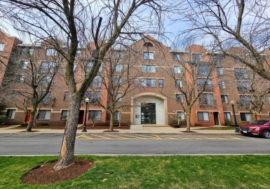 30 Harbor Point Blvd, Boston, Massachusetts 02125, 2 Bedrooms Bedrooms, 6 Rooms Rooms,2 BathroomsBathrooms,Residential Lease,For Rent,Harbor Point Blvd,73359567