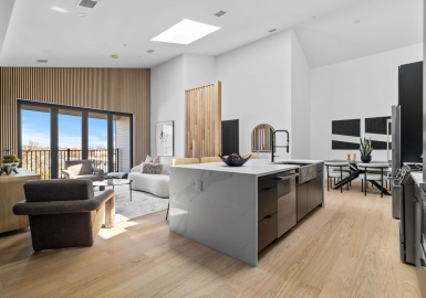 22 High Street, Boston, Massachusetts 02122, 2 Bedrooms Bedrooms, 3 Rooms Rooms,2 BathroomsBathrooms,Residential,For Sale,High Street,73359438