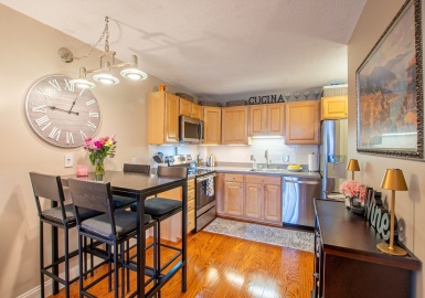 164 Galen St, Watertown, Massachusetts 02472, 1 Bedroom Bedrooms, 3 Rooms Rooms,1 BathroomBathrooms,Residential,For Sale,Newtown At Gateway,Galen St,73359483