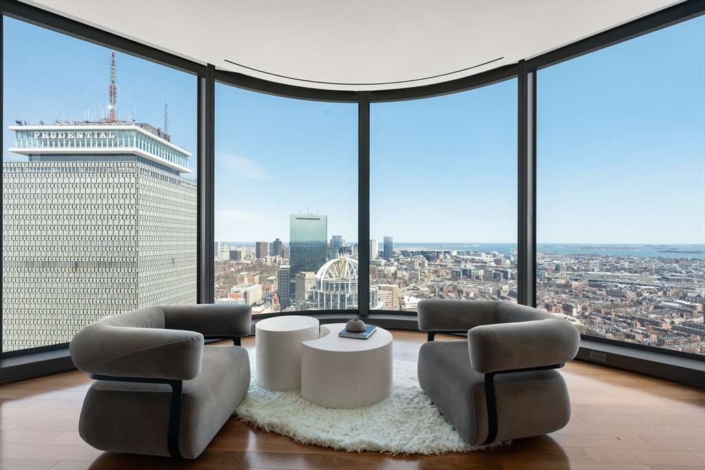 1 Dalton St, Boston, Massachusetts 02115