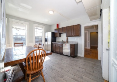 481 Cambridge St, Worcester, Massachusetts 01610, 5 Bedrooms Bedrooms, 7 Rooms Rooms,2 BathroomsBathrooms,Residential Lease,For Rent,Cambridge St,73360720