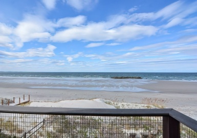 18 Rear Bungalow Road, Gloucester, Massachusetts 01930, 5 Bedrooms Bedrooms, 7 Rooms Rooms,3 BathroomsBathrooms,Residential Lease,For Rent,Bungalow Road,73360556