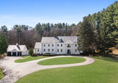 229 Main St, Douglas, Massachusetts 01516, 8 Bedrooms Bedrooms, 13 Rooms Rooms,6.5 BathroomsBathrooms,Residential,For Sale,Main St,73360704