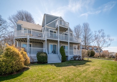 7 Hawthorne Lane, Gloucester, Massachusetts 01930, 4 Bedrooms Bedrooms, 8 Rooms Rooms,5 BathroomsBathrooms,Residential,For Sale,Hawthorne Lane,73360969