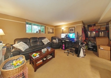 33 Westgate Rd, Newton, Massachusetts 02467, 1 Bedroom Bedrooms, 3 Rooms Rooms,1 BathroomBathrooms,Residential Lease,For Rent,Westgate Rd,73361154
