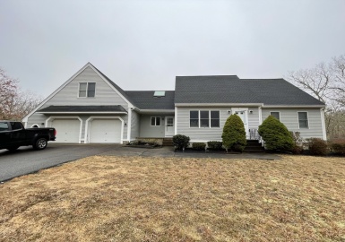 39 Old Coach Rd, West Tisbury, Massachusetts 02568, 4 Bedrooms Bedrooms, 8 Rooms Rooms,3 BathroomsBathrooms,Residential Lease,For Rent,Old Coach Rd,73361450