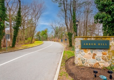 110 Burkhall, Weymouth, Massachusetts 02190, 2 Bedrooms Bedrooms, 5 Rooms Rooms,1 BathroomBathrooms,Residential,For Sale,Wisteria Point,Burkhall,73361347