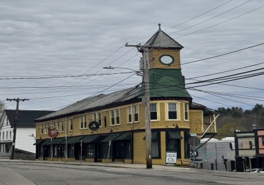 212 Hamilton Street, Southbridge, Massachusetts 01550, 2 Bedrooms Bedrooms, 4 Rooms Rooms,1 BathroomBathrooms,Residential Lease,For Rent,Hamilton Street,73362023