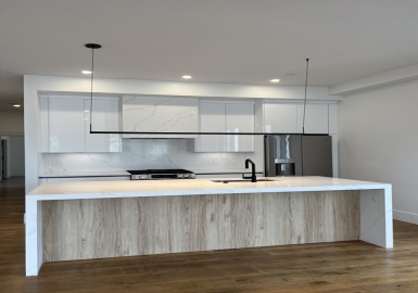 31 Savin Hill Avenue, Boston, Massachusetts 02125, 2 Bedrooms Bedrooms, 4 Rooms Rooms,2 BathroomsBathrooms,Residential Lease,For Rent,Savin Hill Avenue,73361981