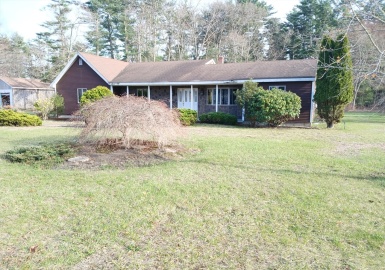46 West Street, Carver, Massachusetts 02330, 3 Bedrooms Bedrooms, 5 Rooms Rooms,2 BathroomsBathrooms,Residential,For Sale,West Street,73362057
