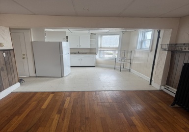 85 Oliver, Malden, Massachusetts 02148, 1 Bedroom Bedrooms, 4 Rooms Rooms,1 BathroomBathrooms,Residential Lease,For Rent,Oliver,73362414