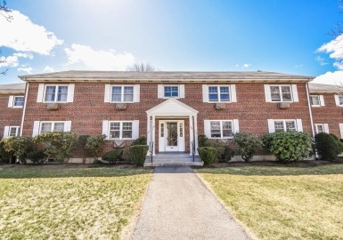 129 Emerson Gardens Rd, Lexington, Massachusetts 02420, 2 Bedrooms Bedrooms, 4 Rooms Rooms,1 BathroomBathrooms,Residential Lease,For Rent,Emerson Gardens Rd,73362522